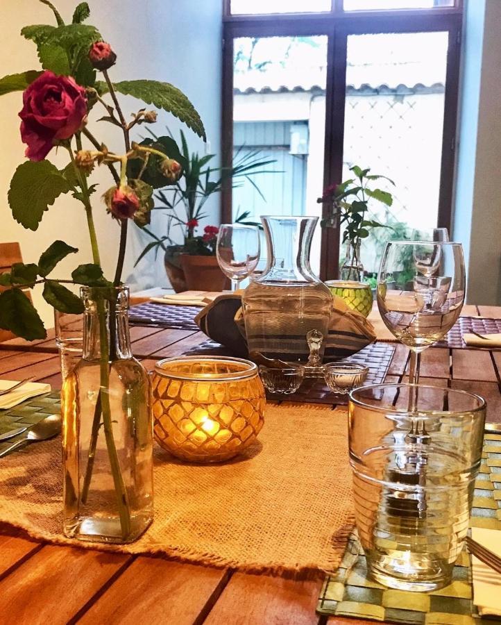 Bed and Breakfast Le Petit Cochon Valence-sur-Baise Экстерьер фото